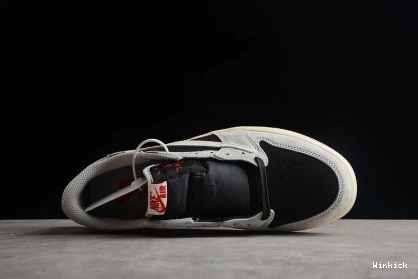 AIR TRAVIS LOW DM7866-010 OG 1 X SCOTT JORDAN 0921